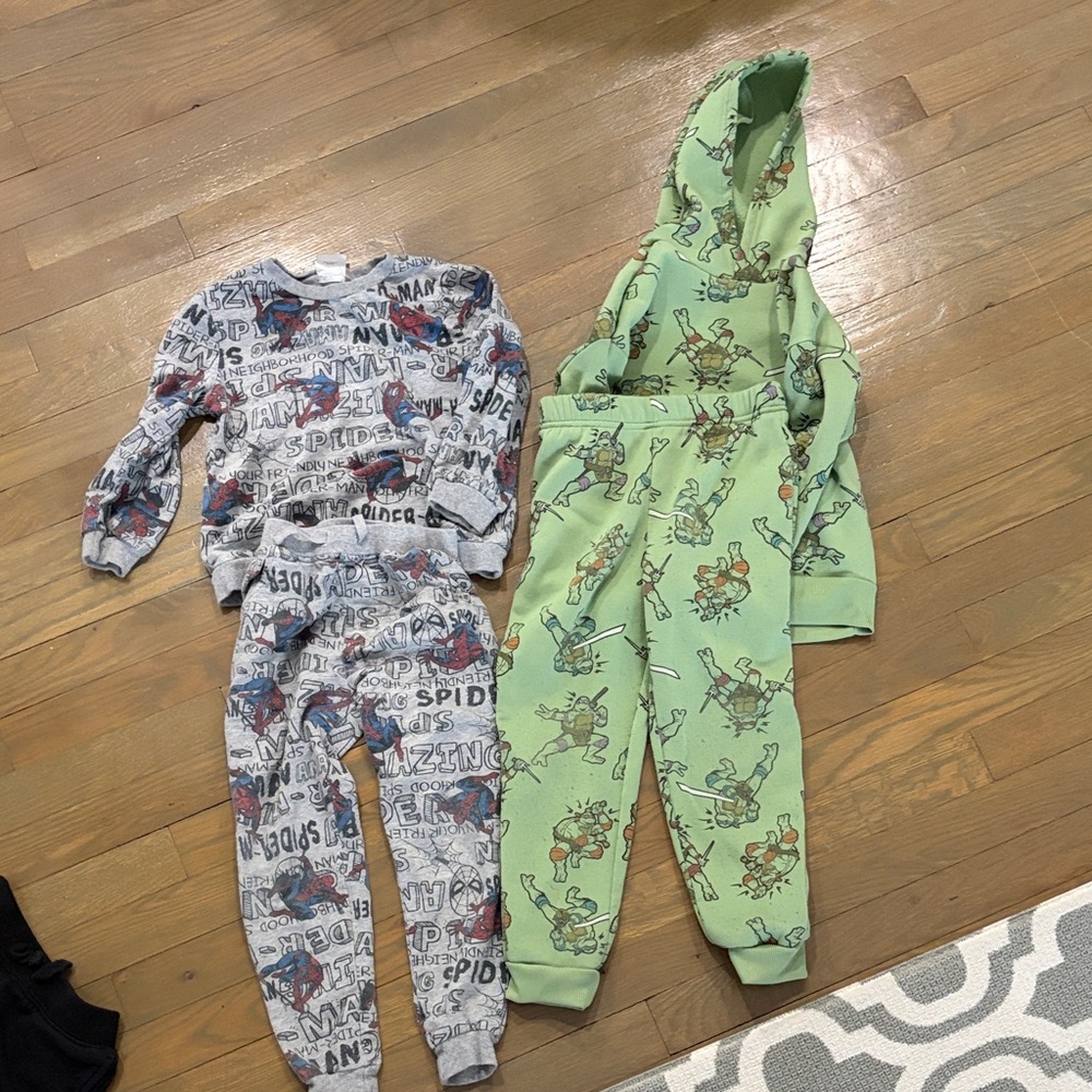 Kids 4T fall/winter Clothing Bundle euc - 10 pc asst - Picture 4 of 6